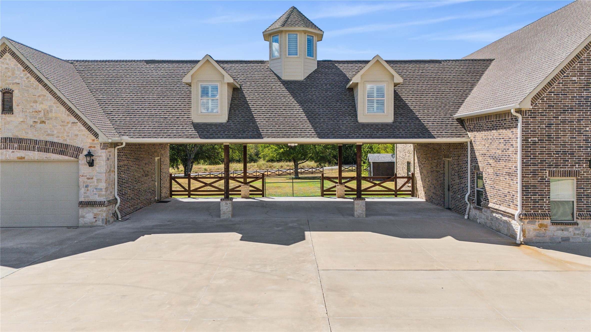 265 N Trinity Road