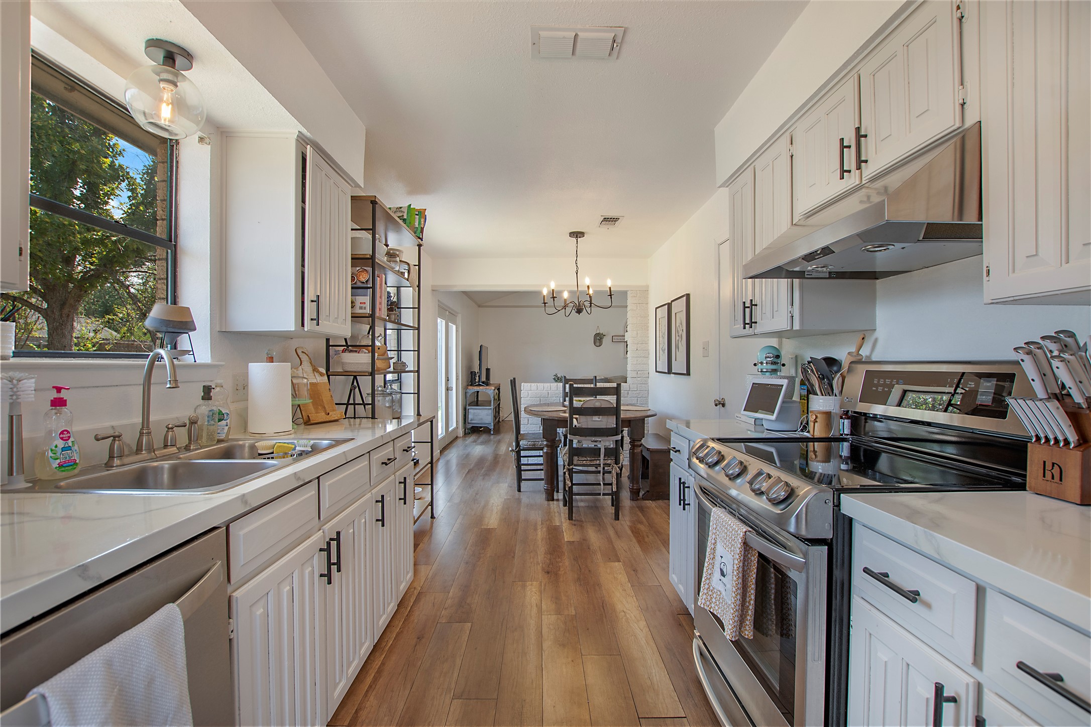 1129 Melvin Drive