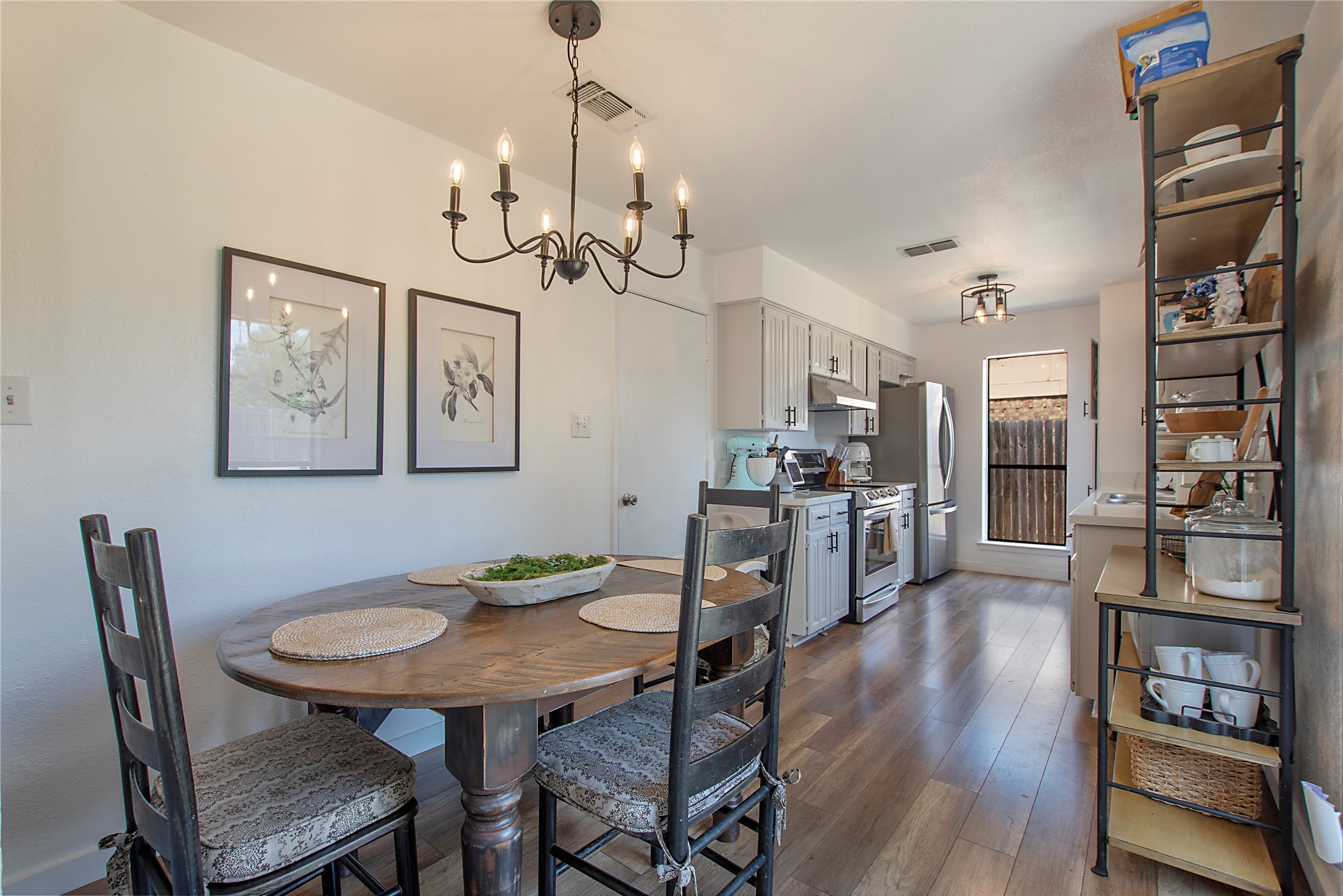 1129 Melvin Drive