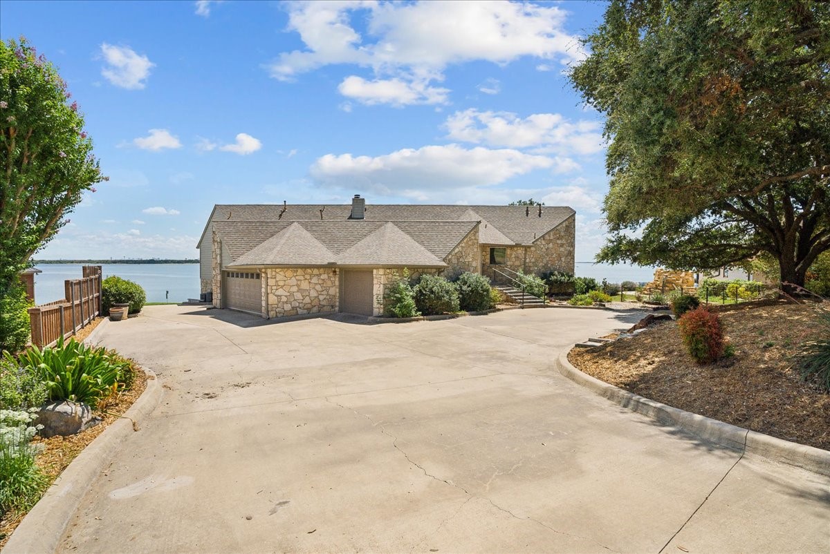 840 Highridge Drive