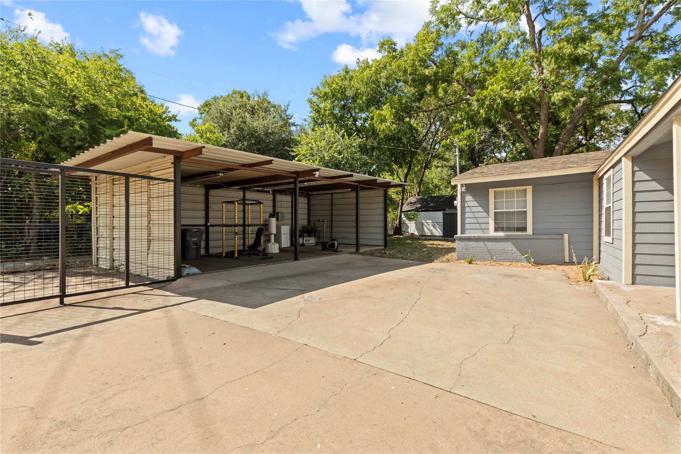 2502 Salerno Drive