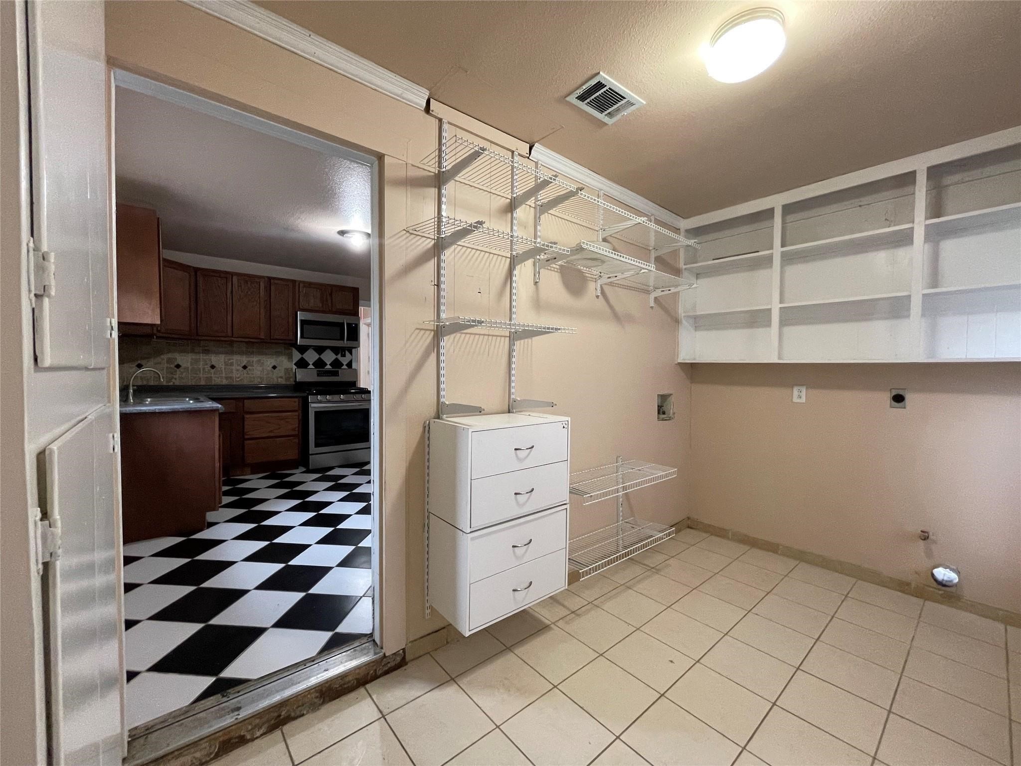 2537 Quentin Court