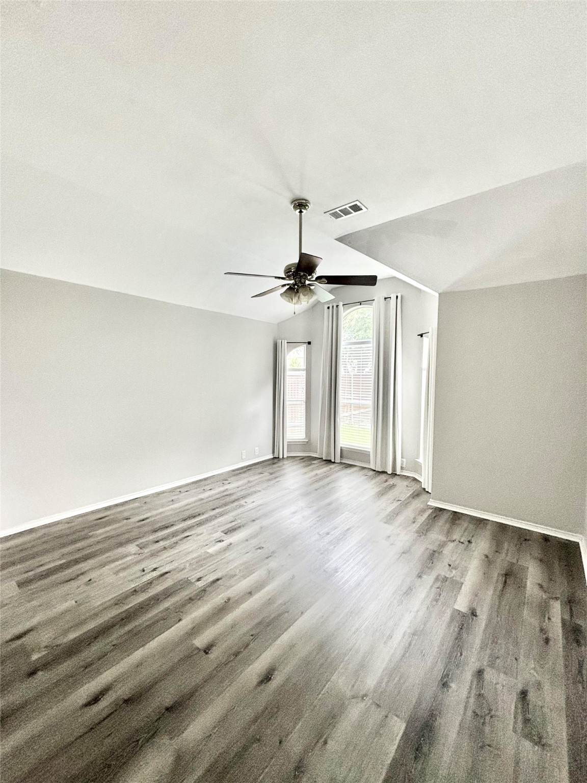 2209 tralee circle