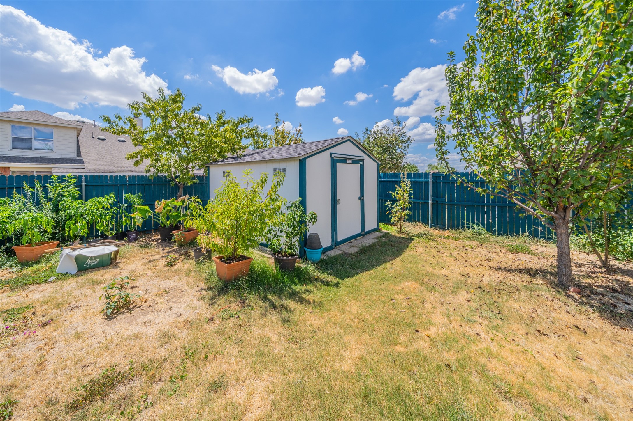 1236 Pepperidge Lane