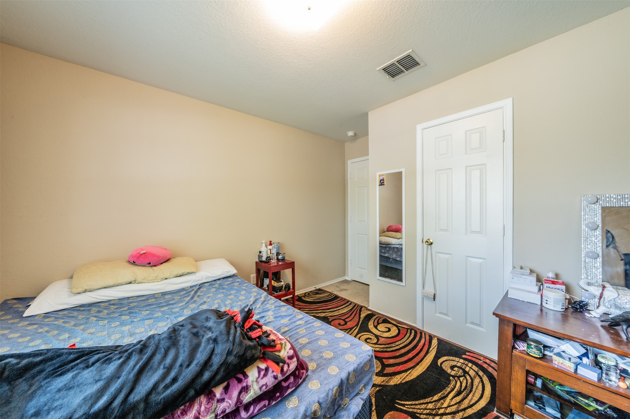 1236 Pepperidge Lane