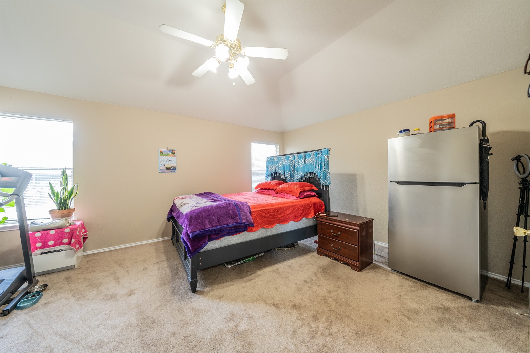 1236 Pepperidge Lane