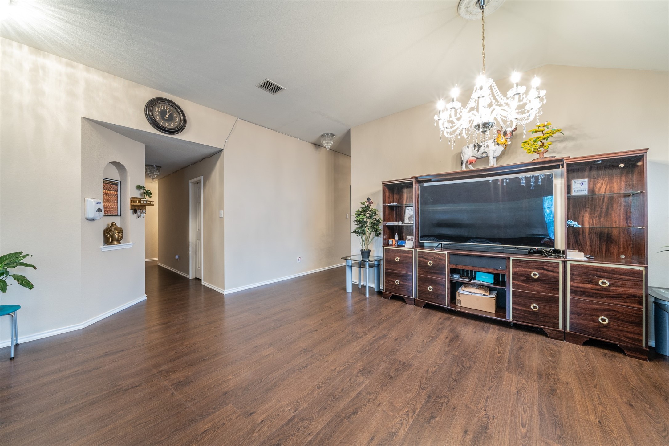 1236 Pepperidge Lane