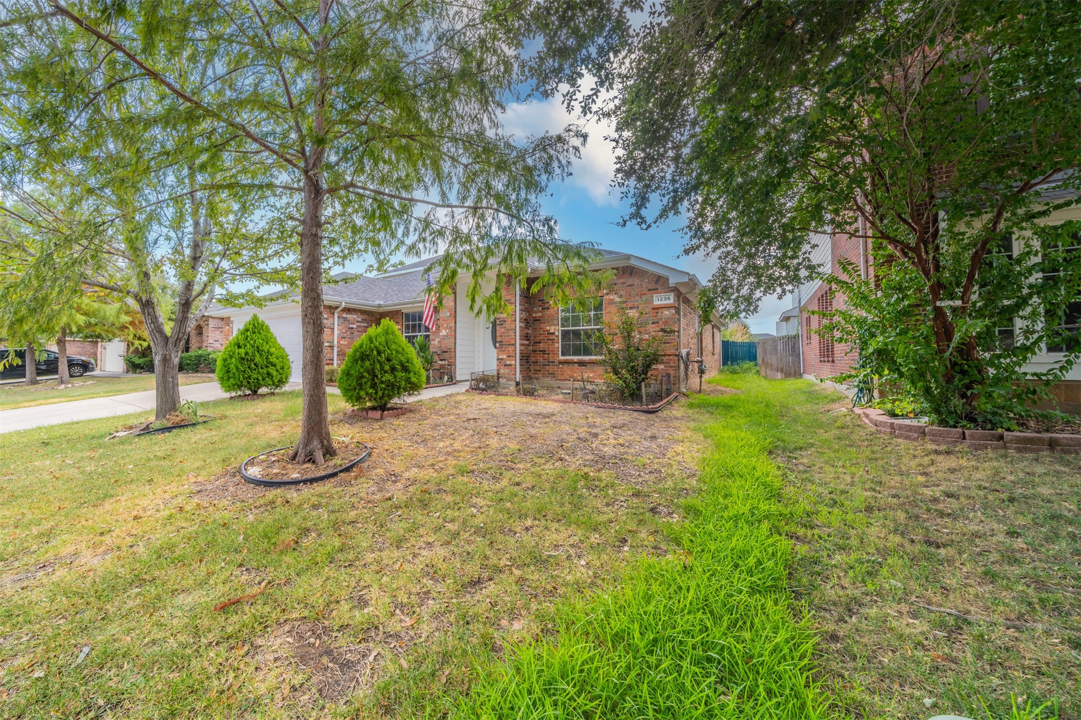 1236 Pepperidge Lane
