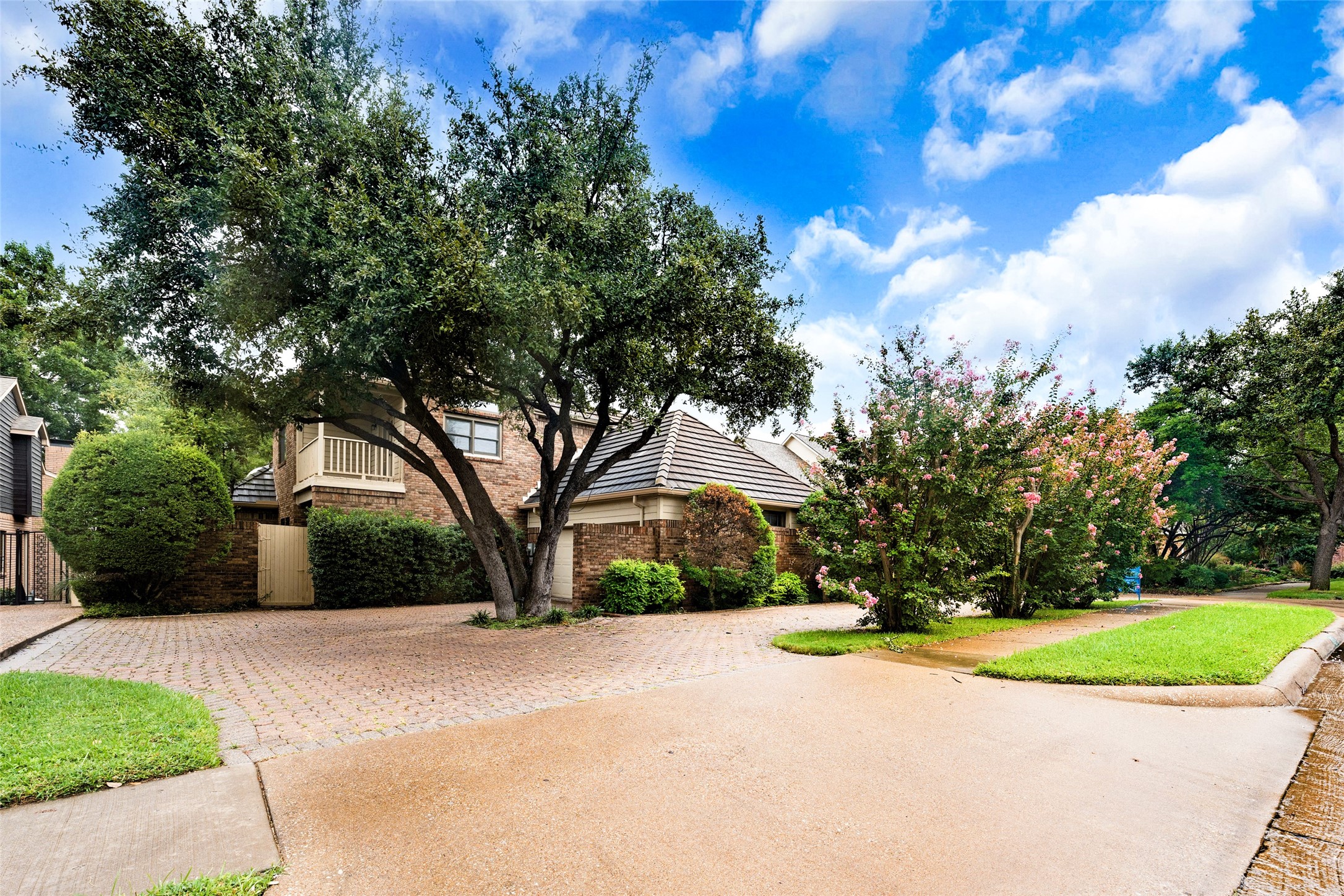 2124 Creekside Circle S