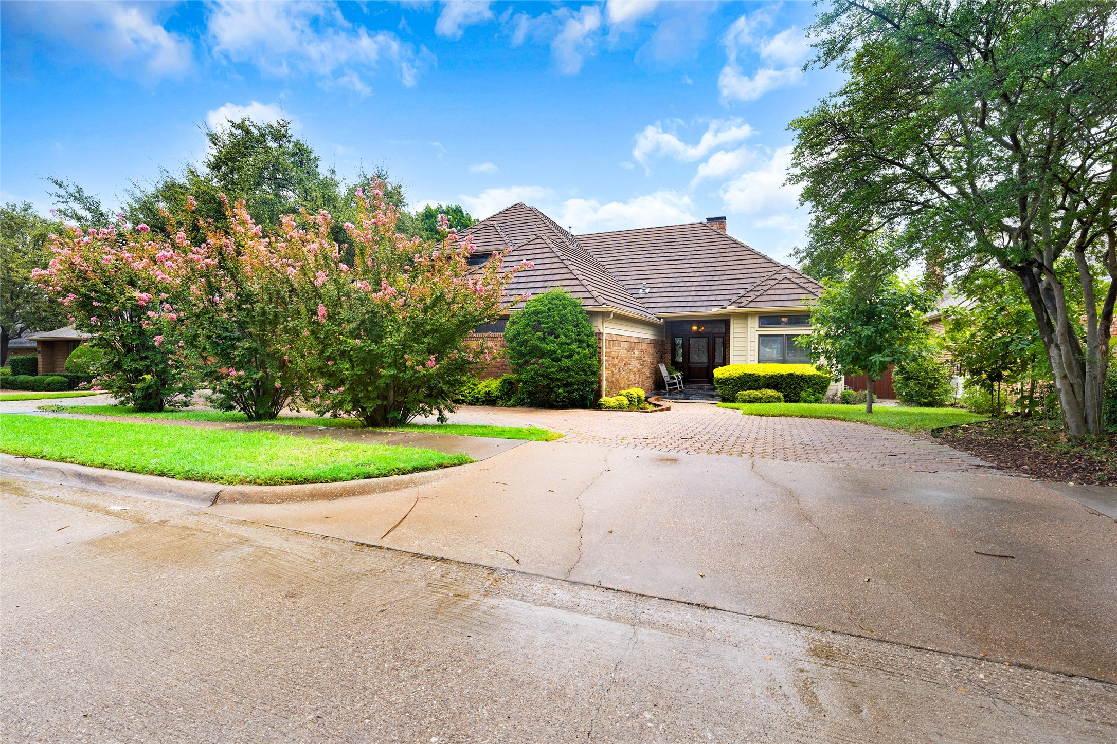 2124 Creekside Circle S