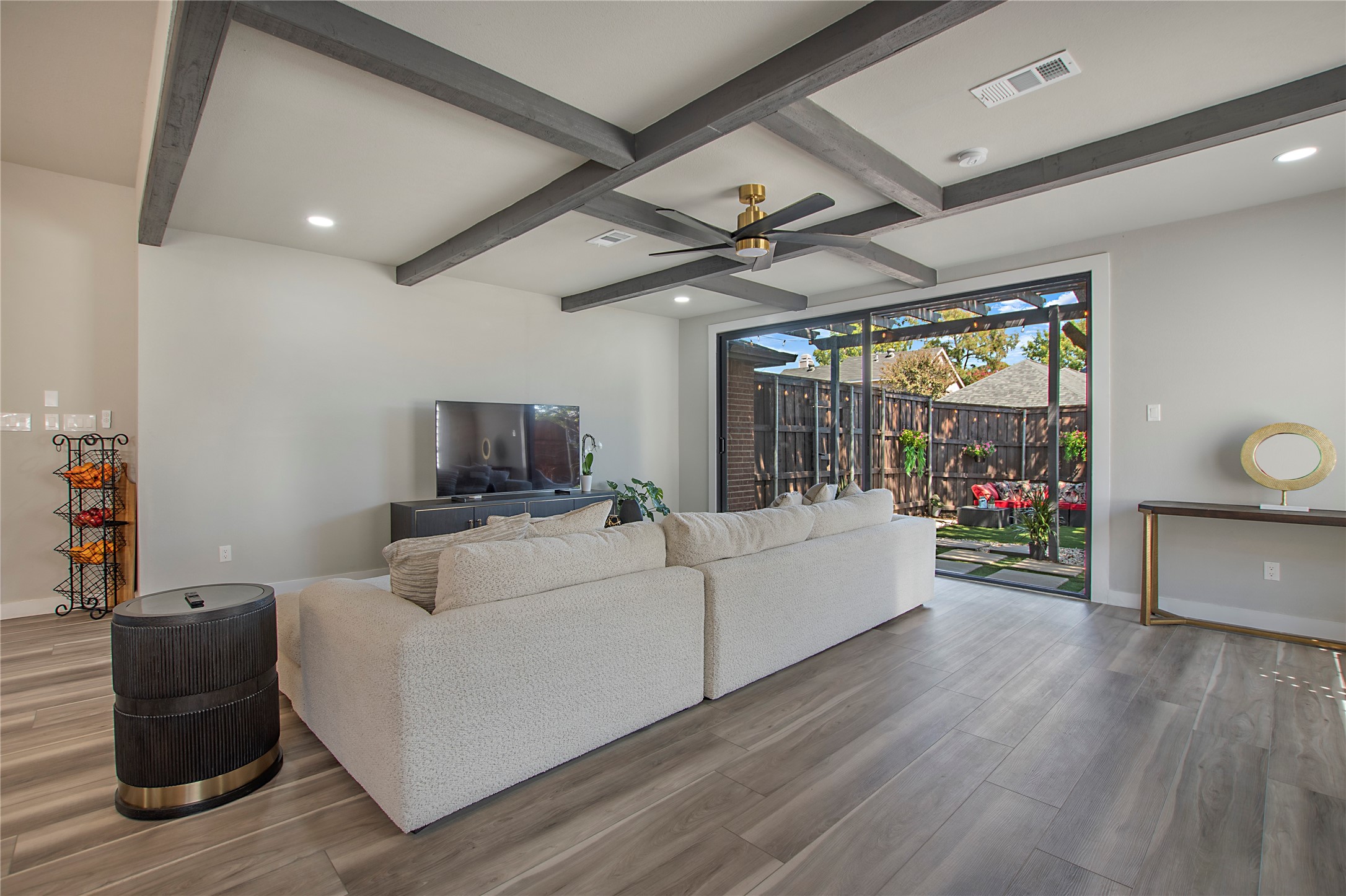 7152 Fox Drive