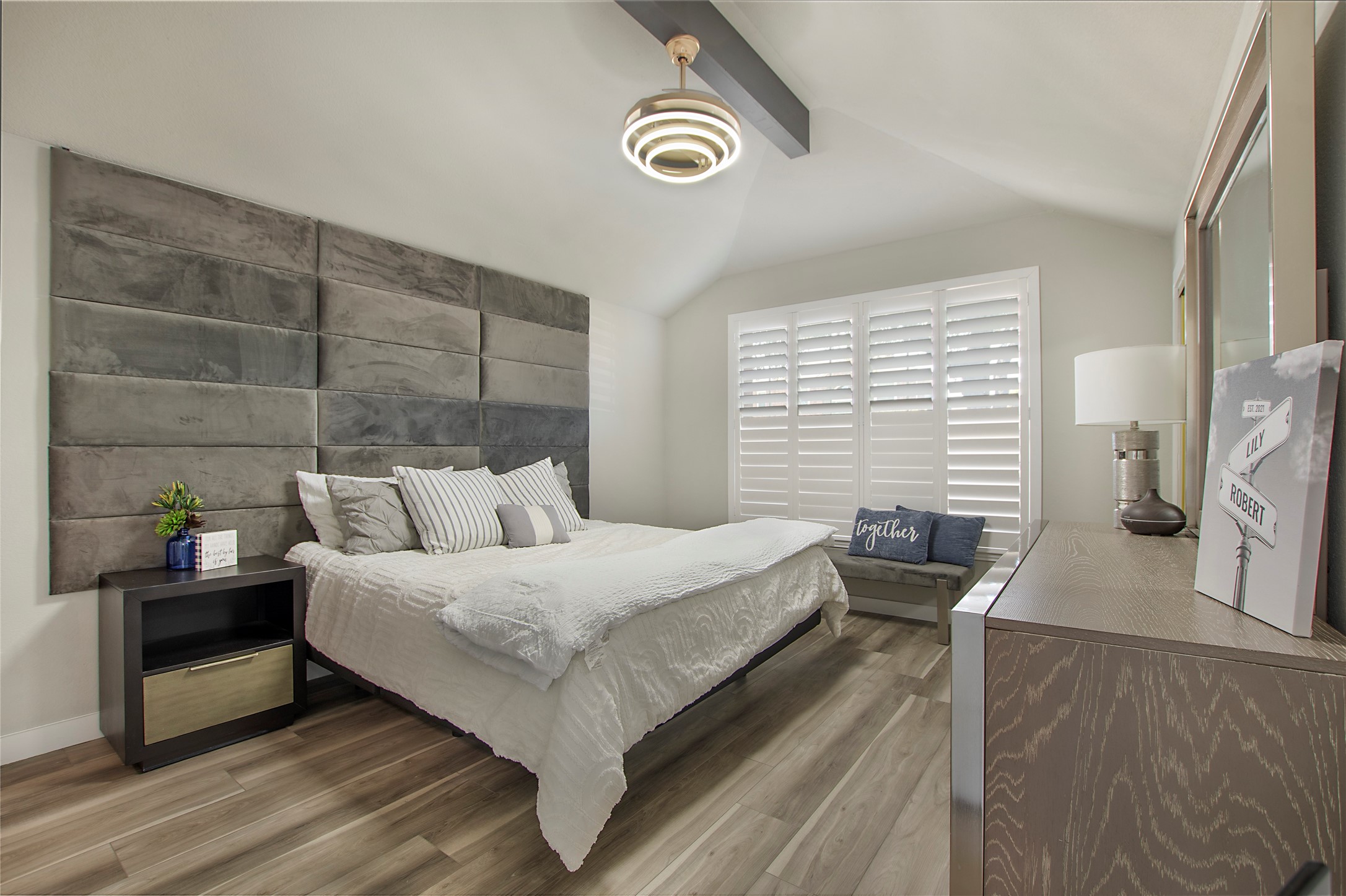 7152 Fox Drive