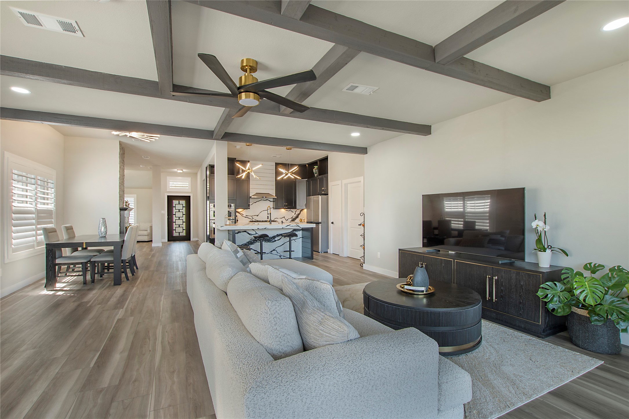 7152 Fox Drive