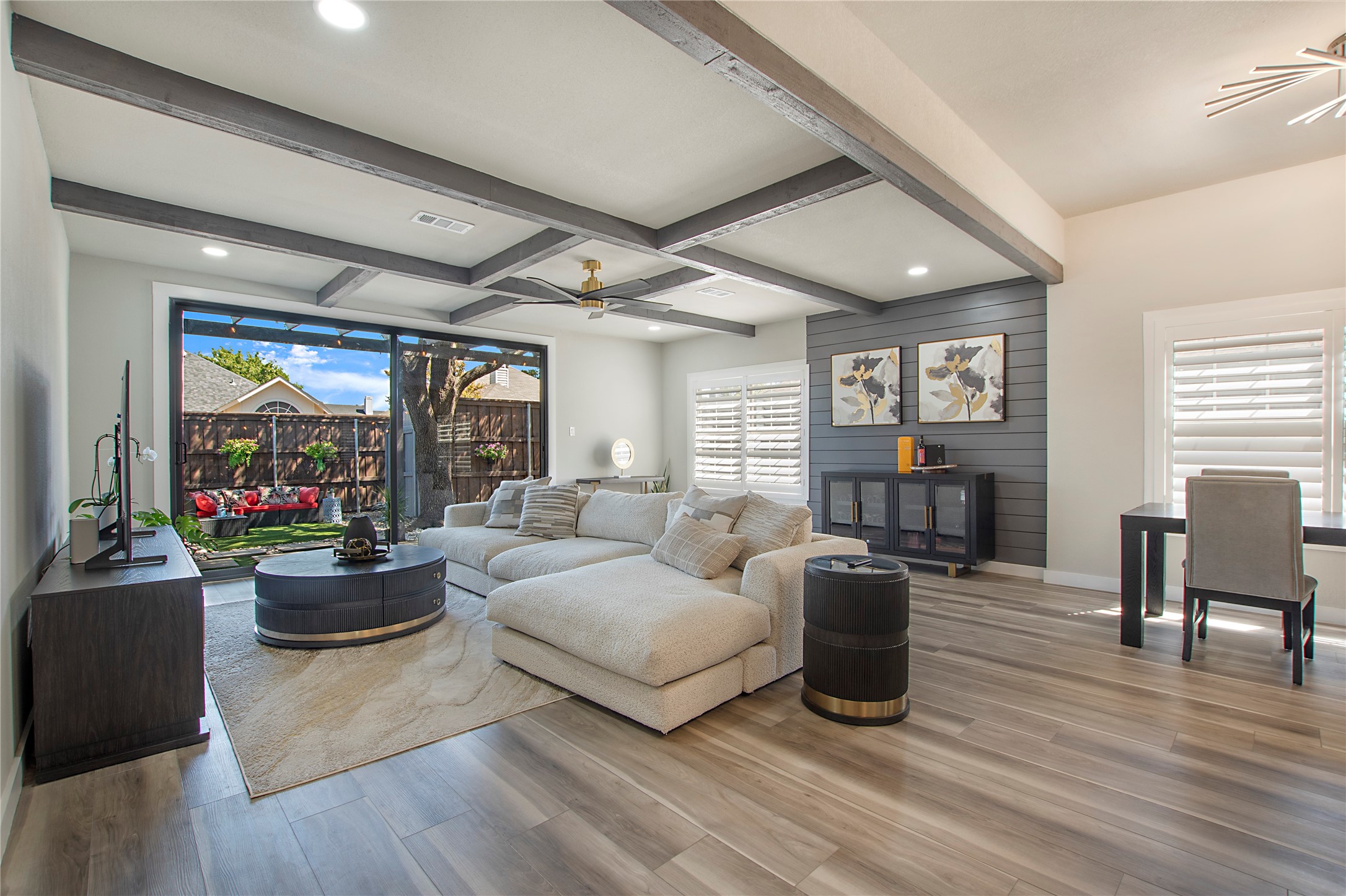 7152 Fox Drive