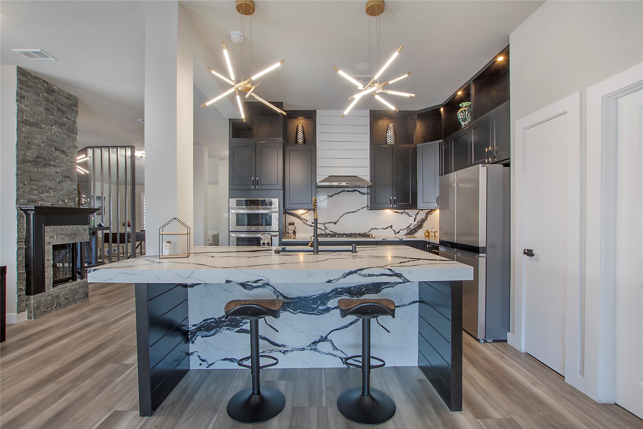 7152 Fox Drive