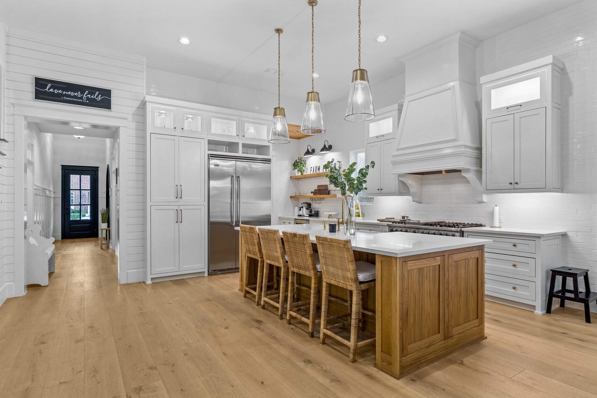 2100 Tremont Boulevard