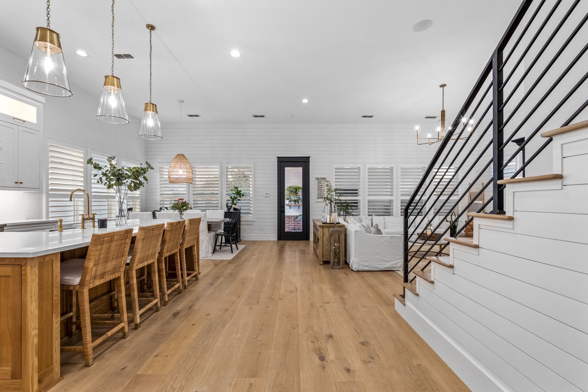 2100 Tremont Boulevard