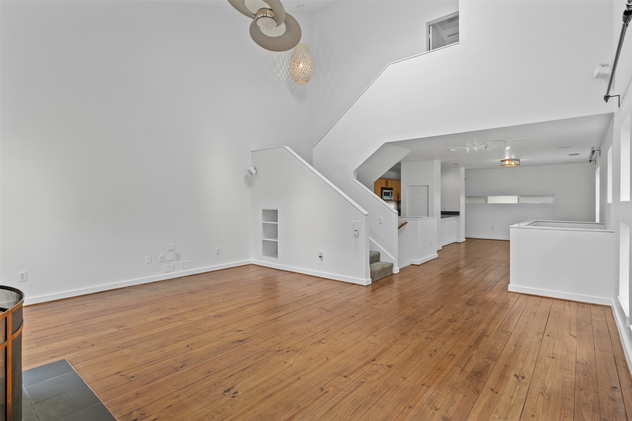 3809 San Jacinto Street E
