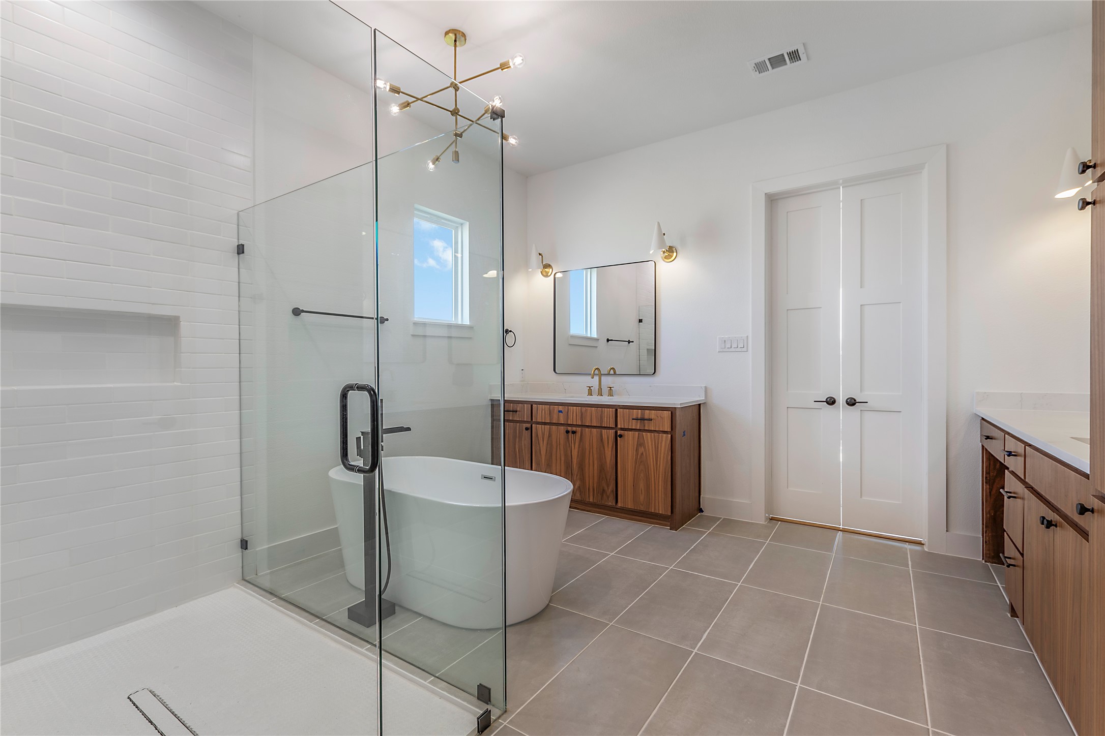 430 Whispering Way