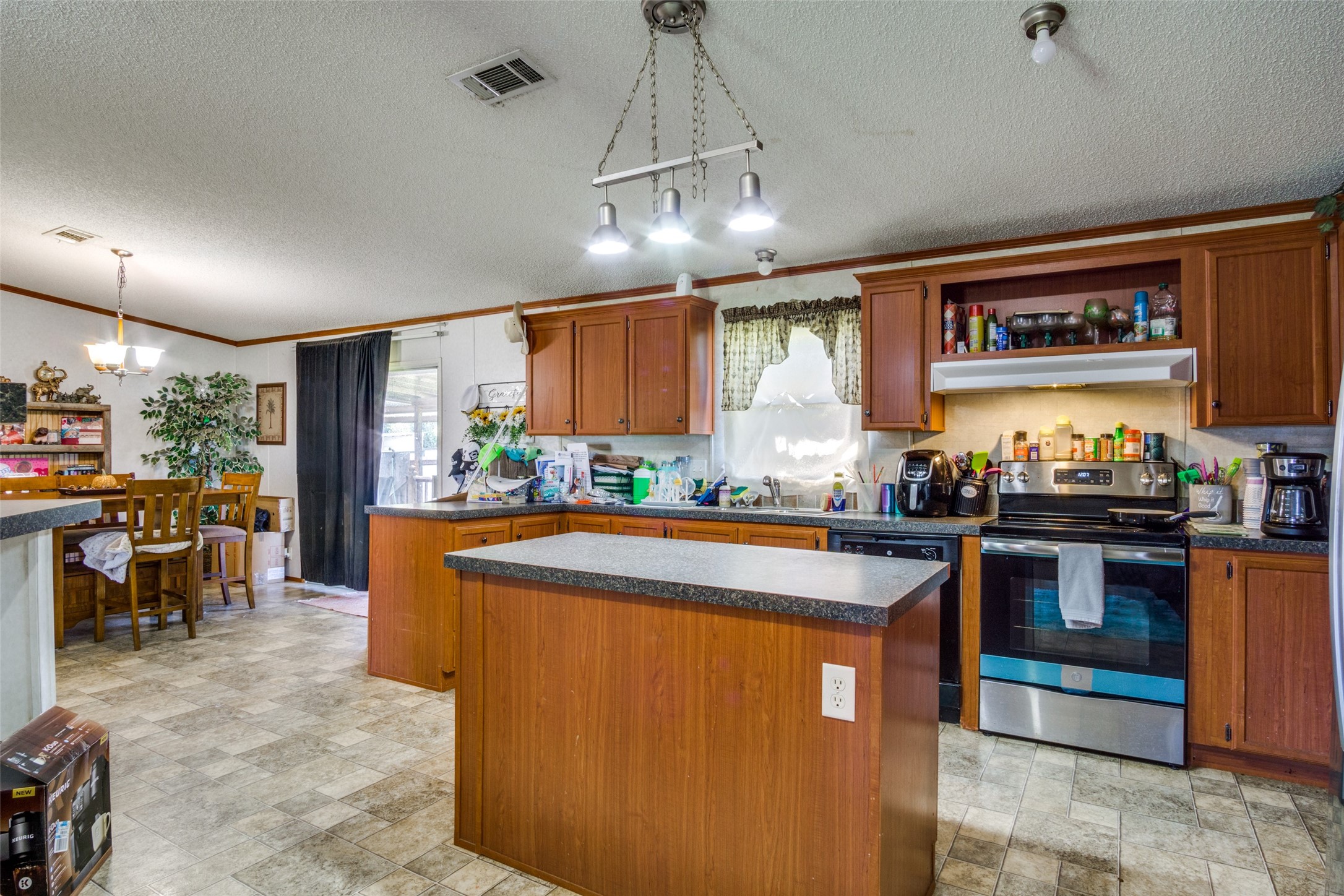 1537 Wild Horse Lane