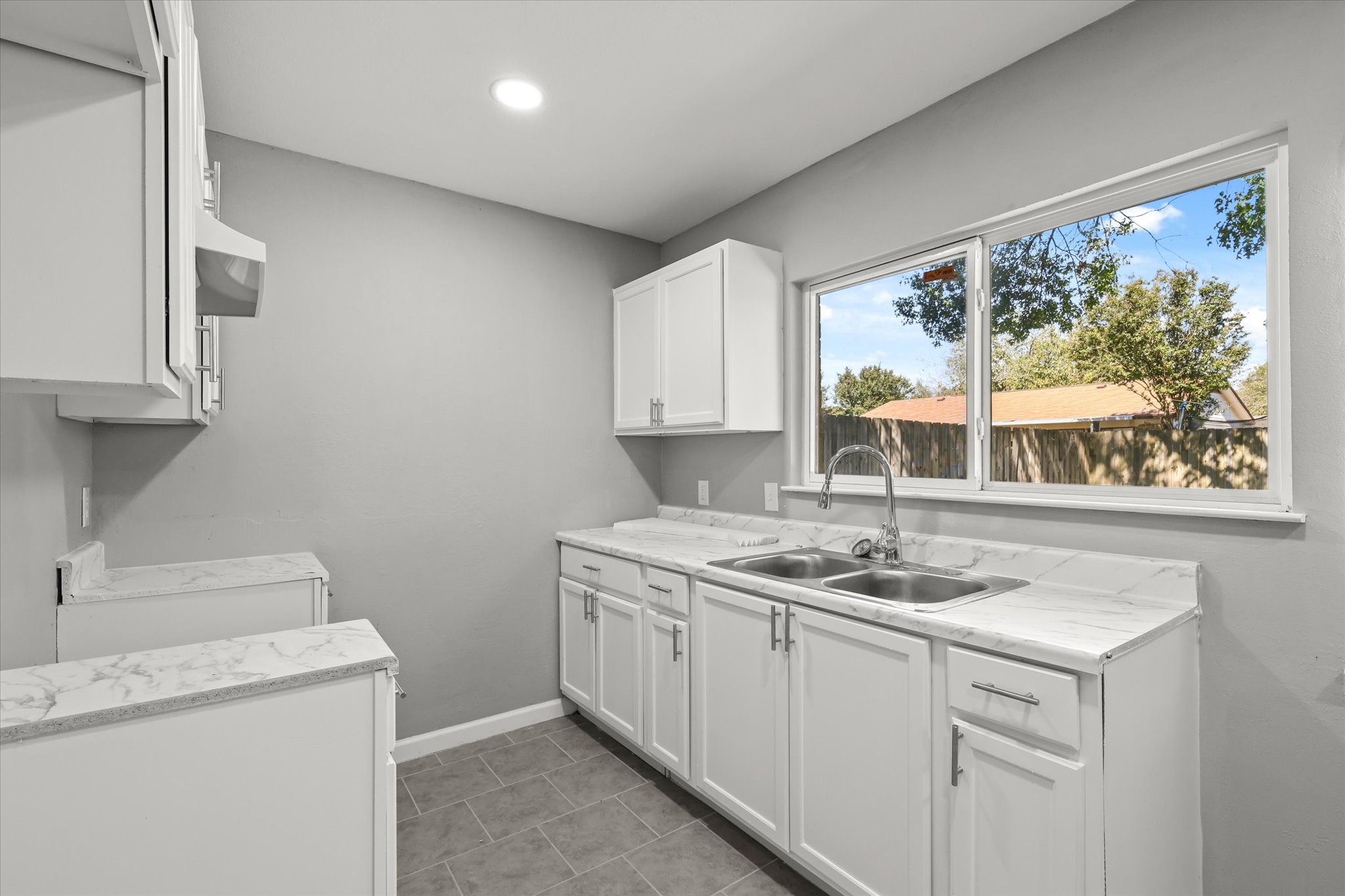 2517 Meadow Lark Lane