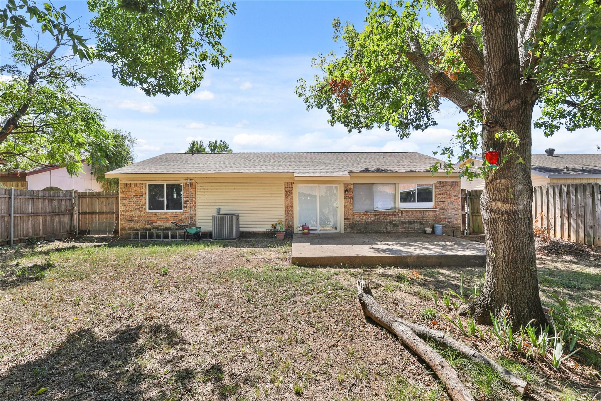 2517 Meadow Lark Lane