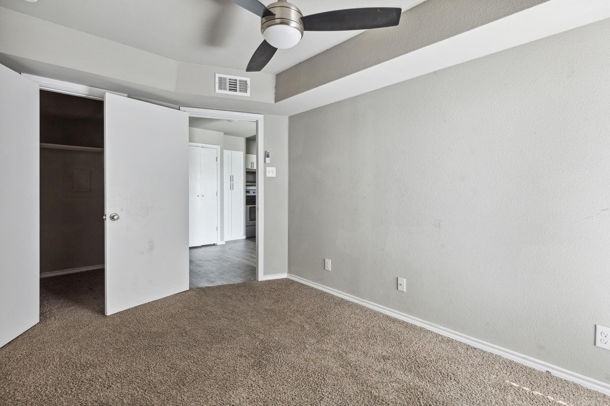 9520 Royal Lane 219