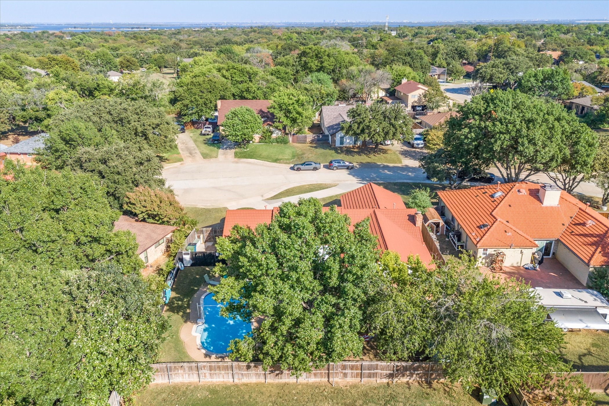 3 Crest Court