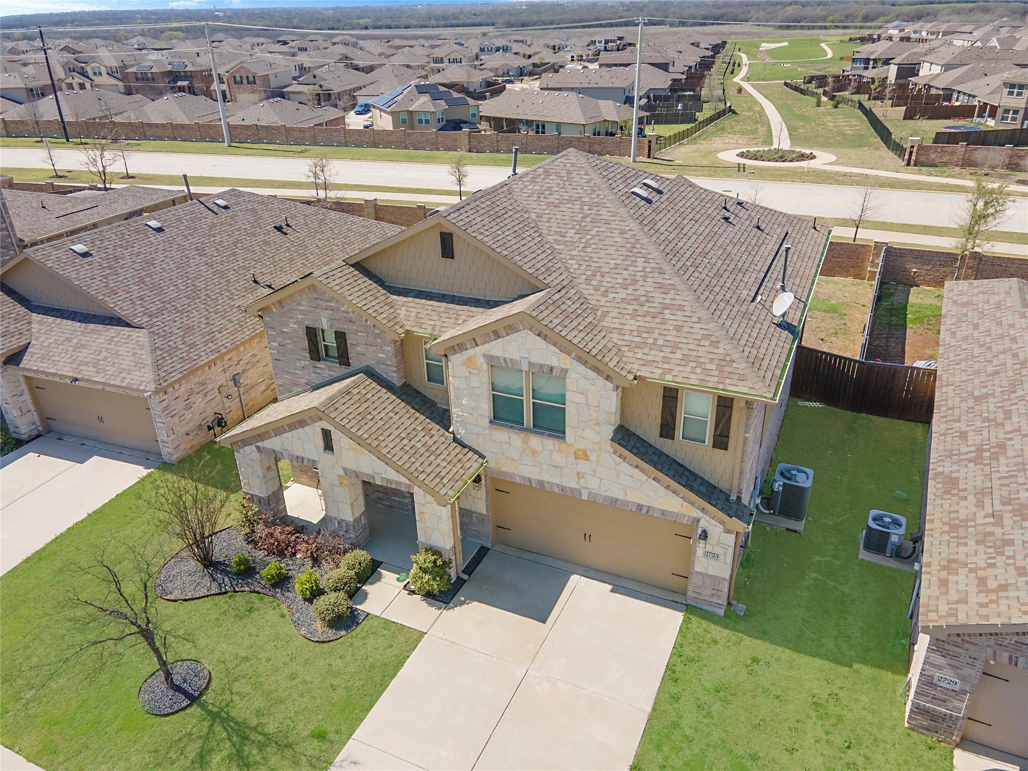 2725 Tobias Lane