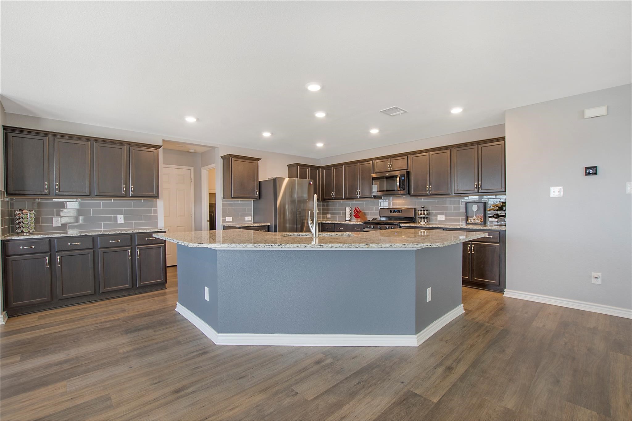 2725 Tobias Lane