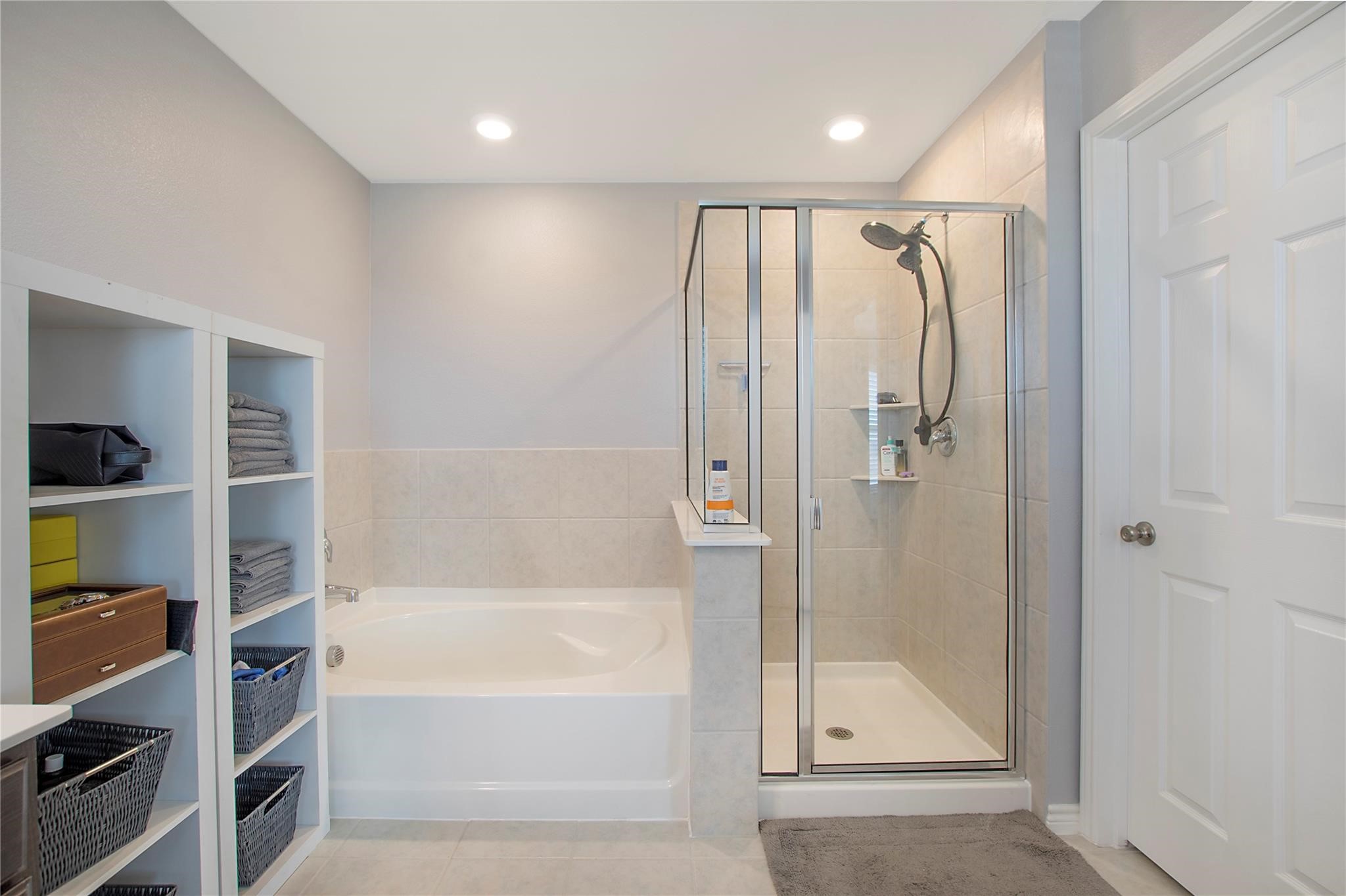 2725 Tobias Lane