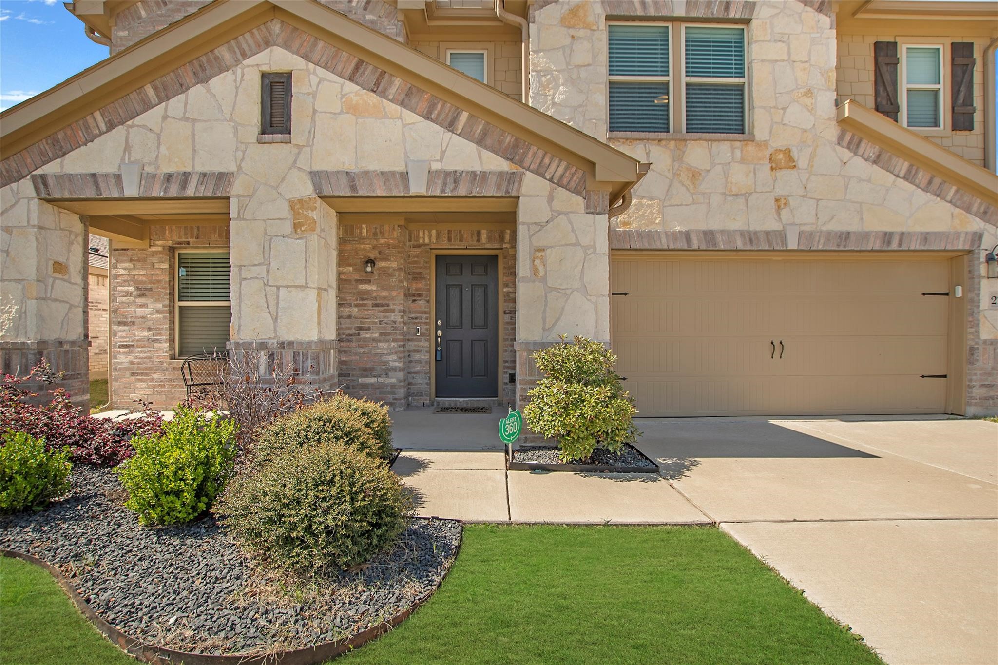 2725 Tobias Lane