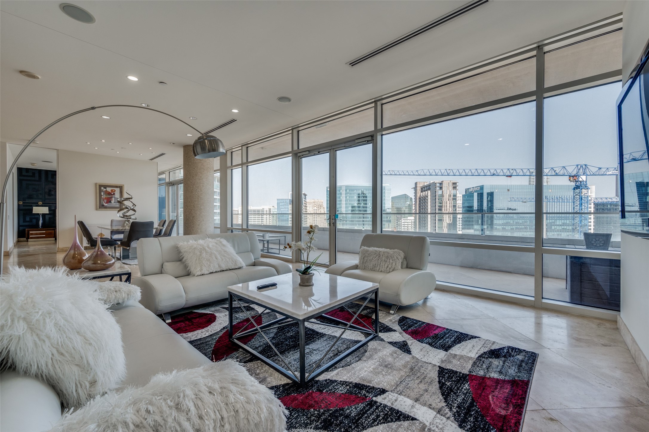 2430 Victory Park 2208