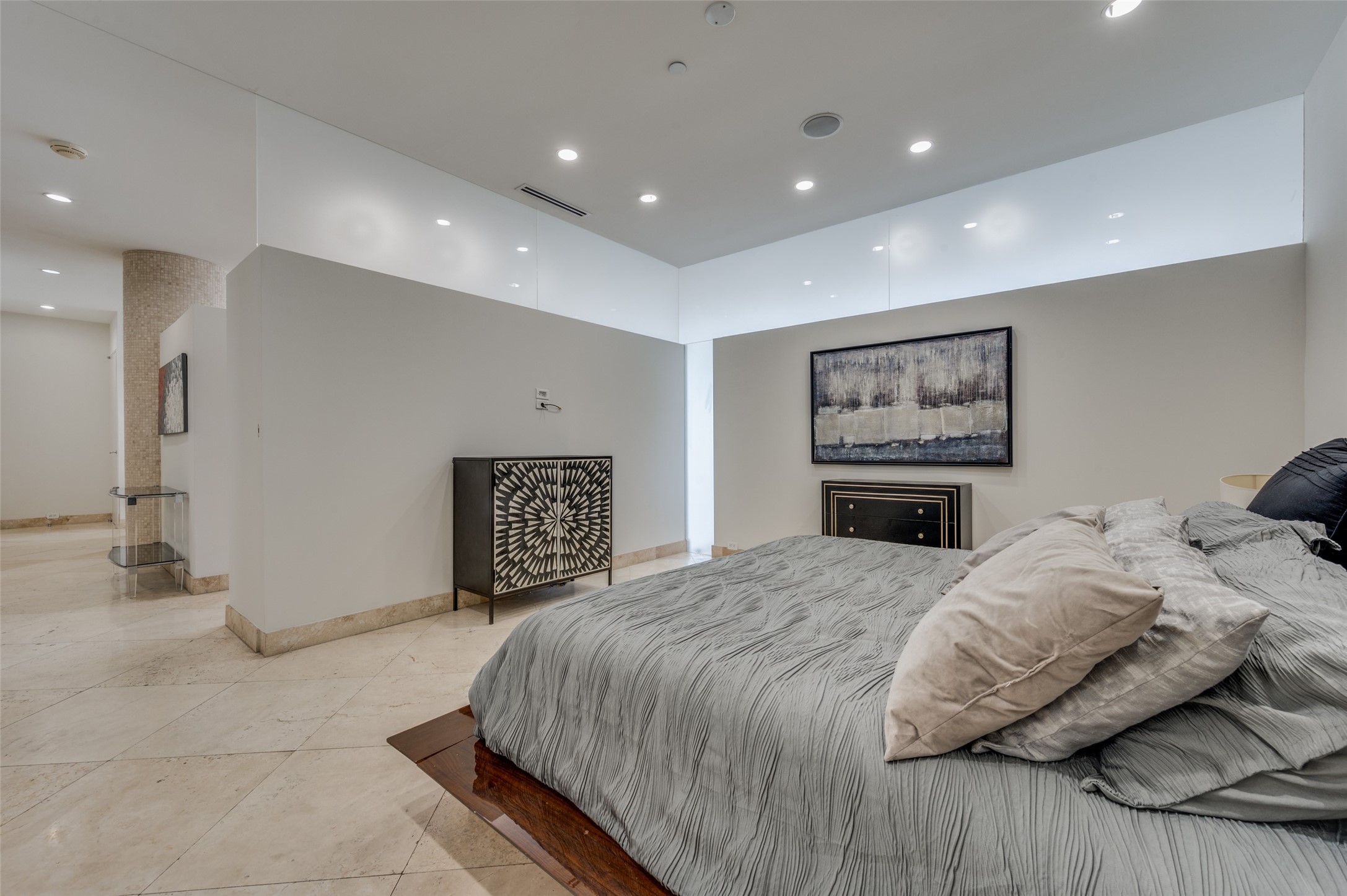 2430 Victory Park 2208