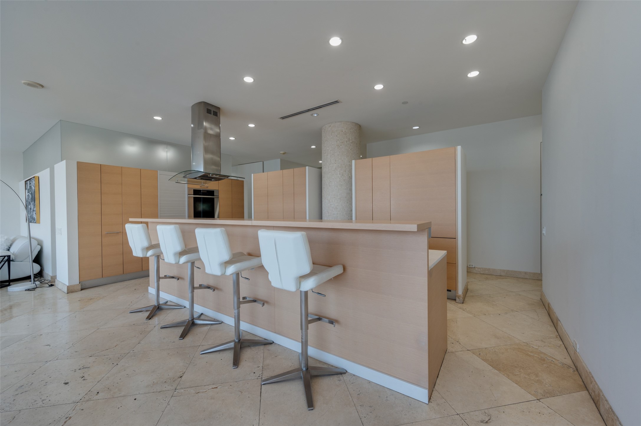 2430 Victory Park 2208