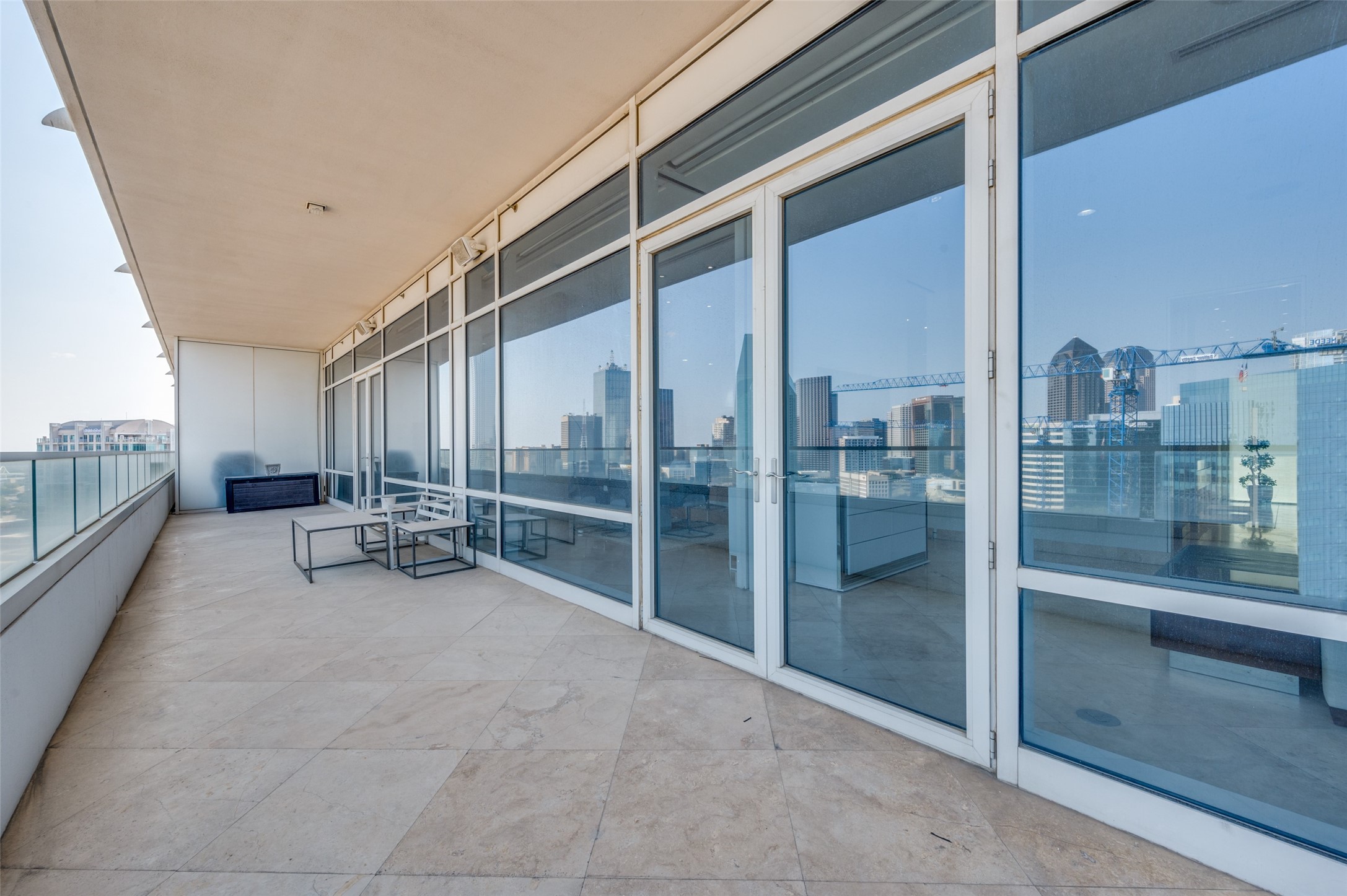 2430 Victory Park 2208