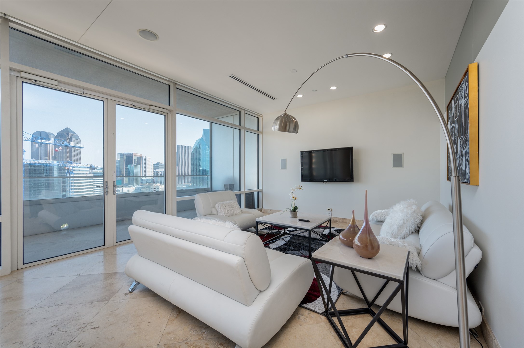 2430 Victory Park 2208