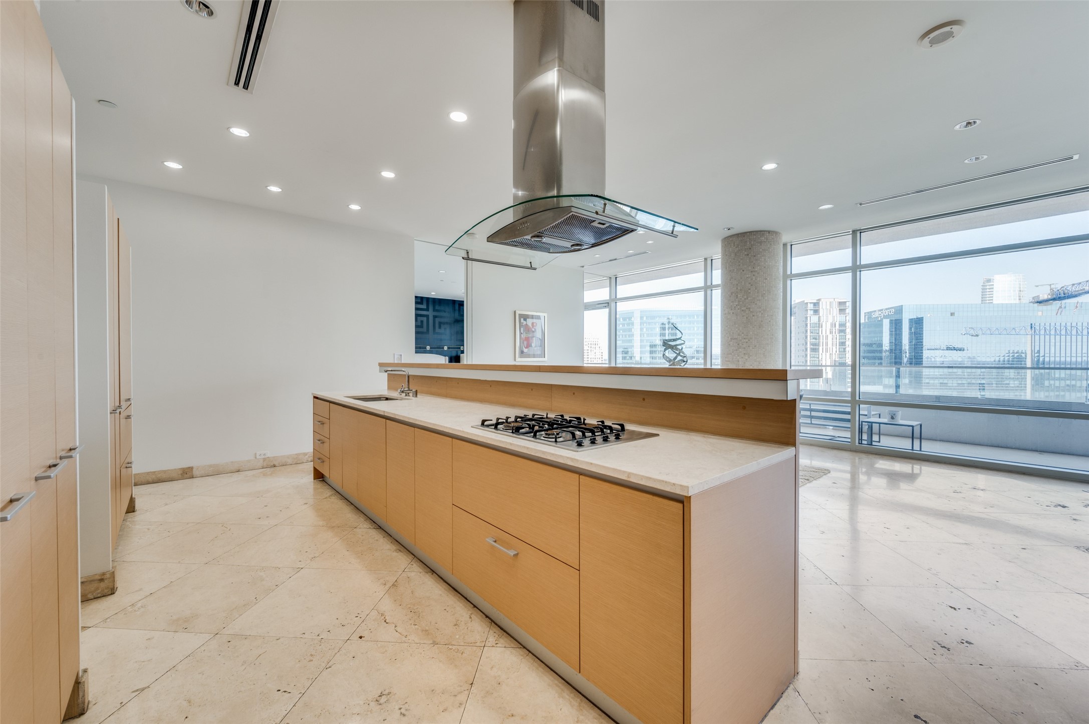 2430 Victory Park 2208