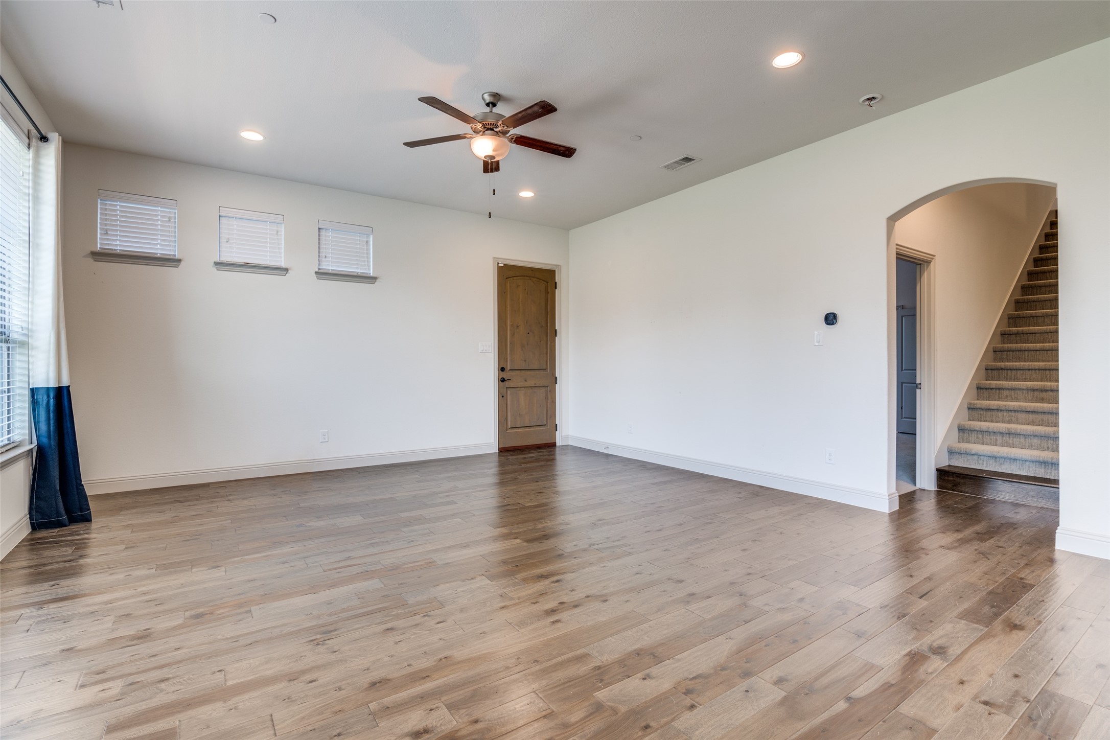 4694 Rhett Lane