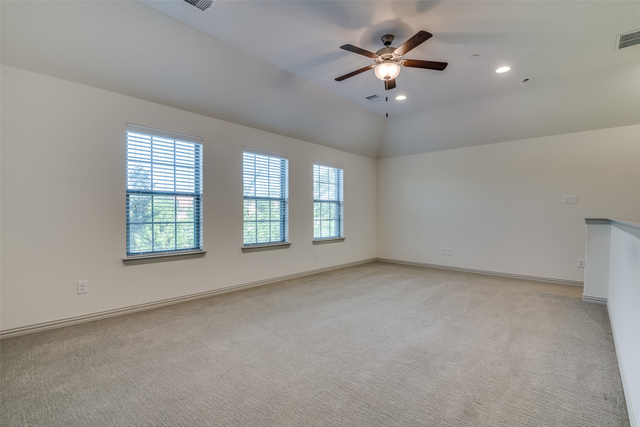 4694 Rhett Lane