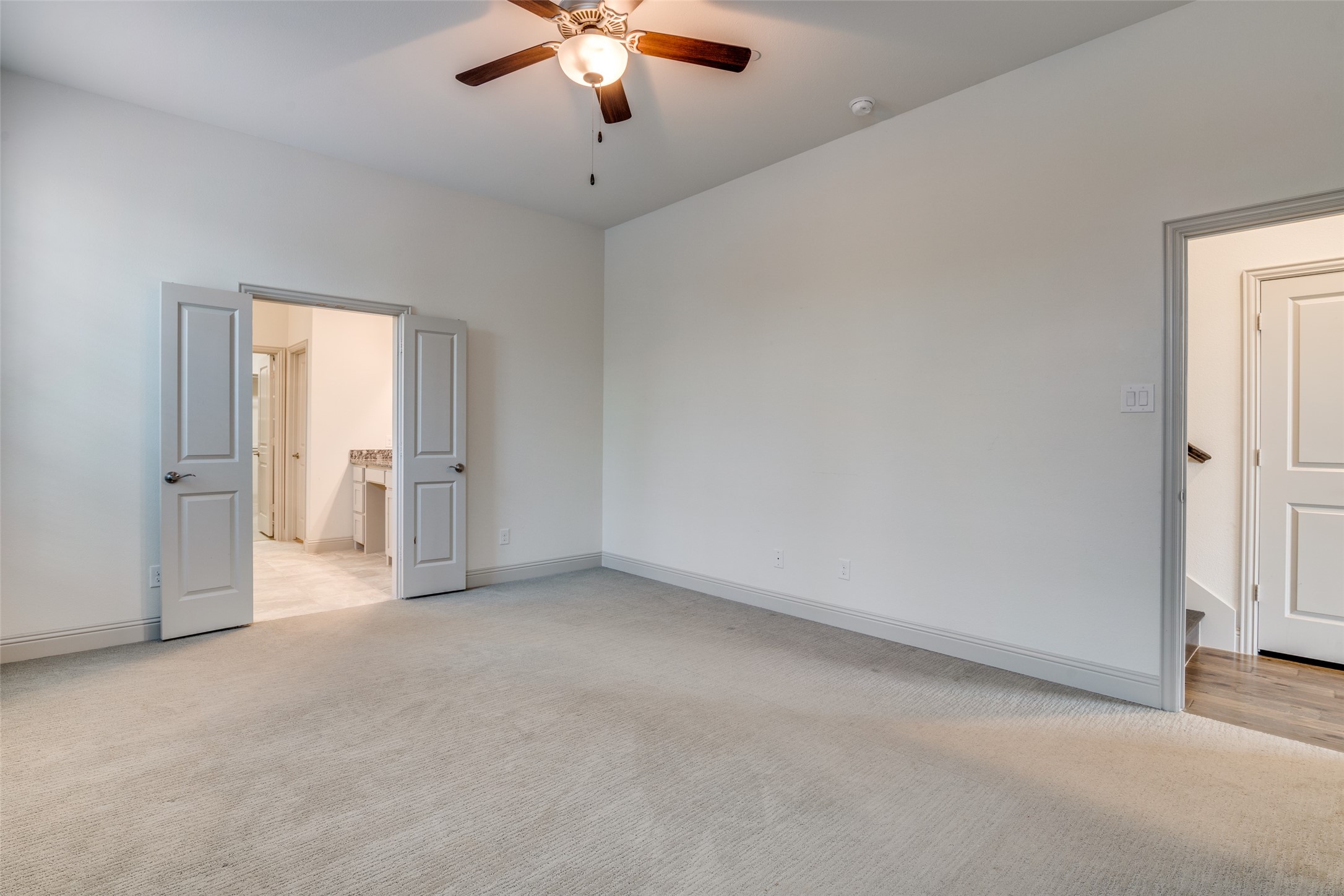 4694 Rhett Lane