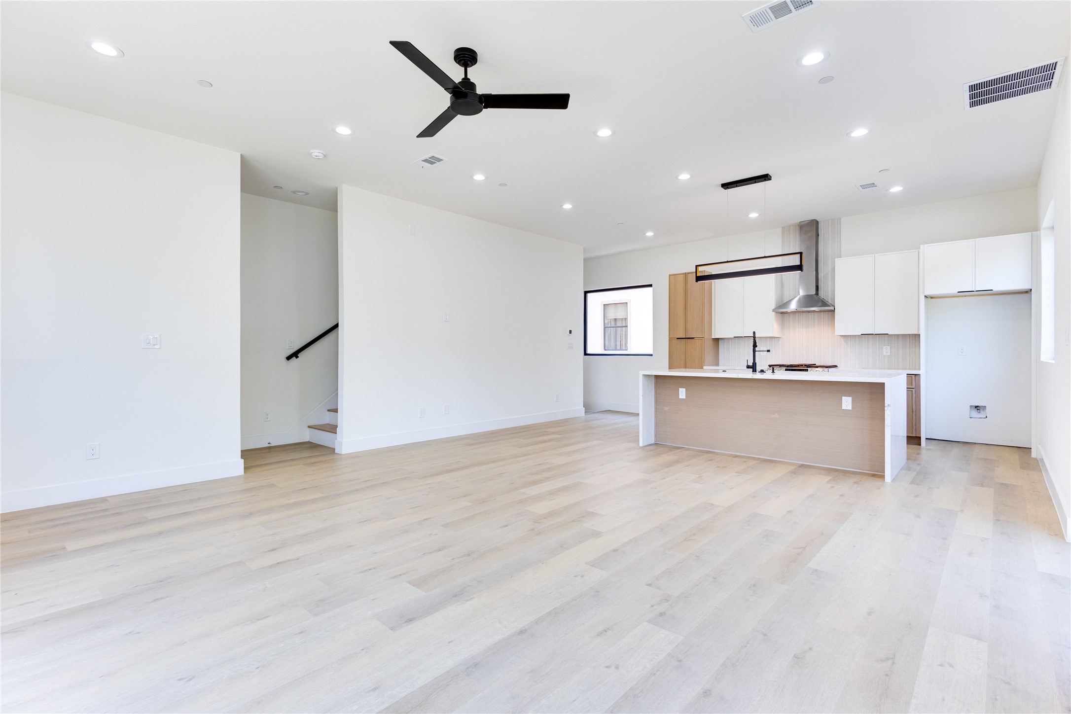 4206 Cabell Drive 101