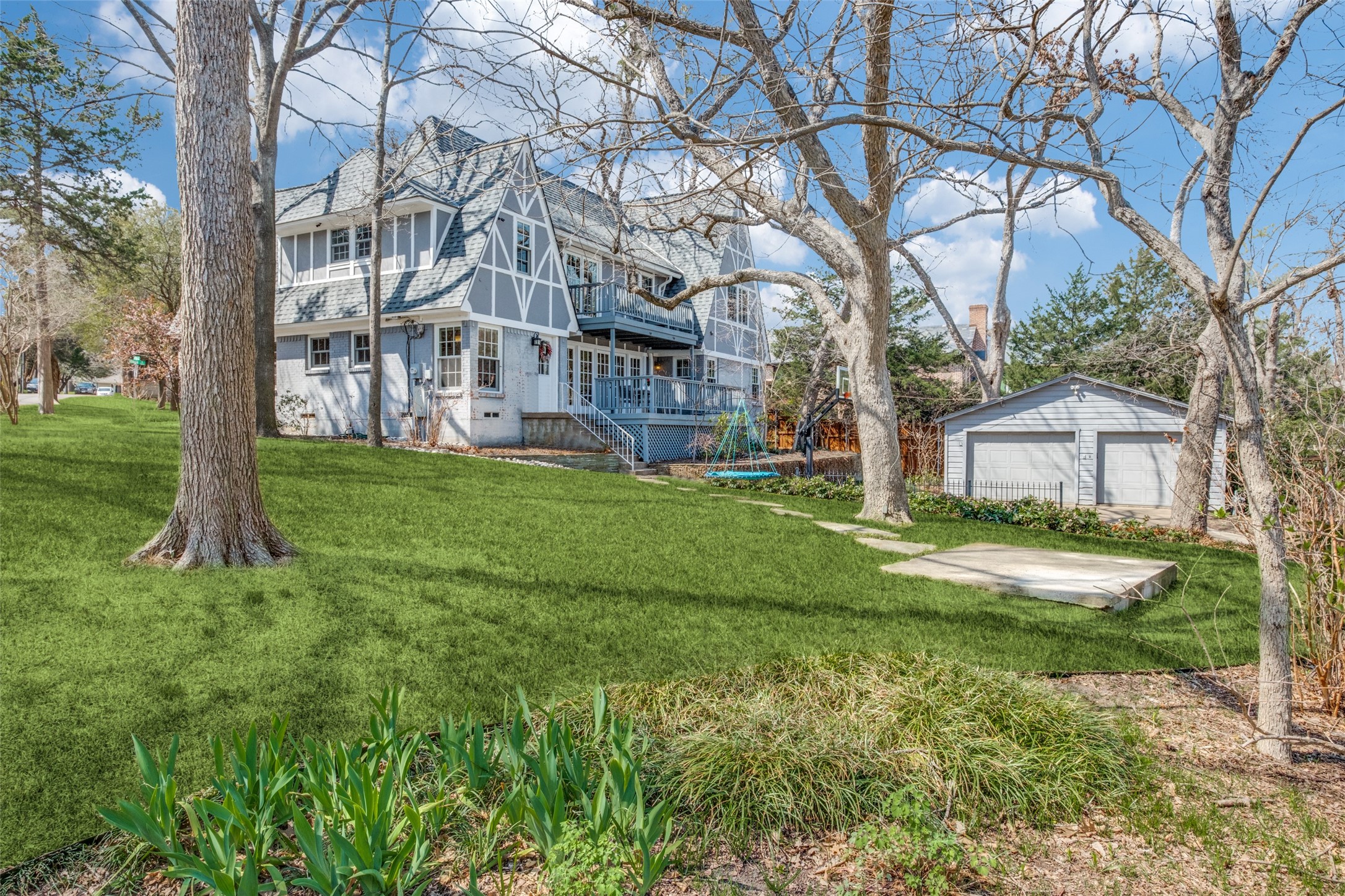 7011 Shook Avenue