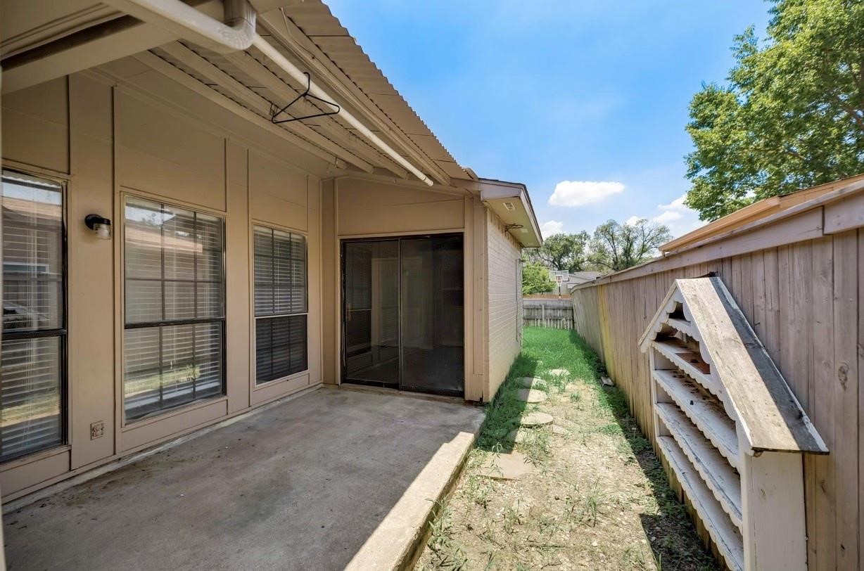 6009 Dooley Drive