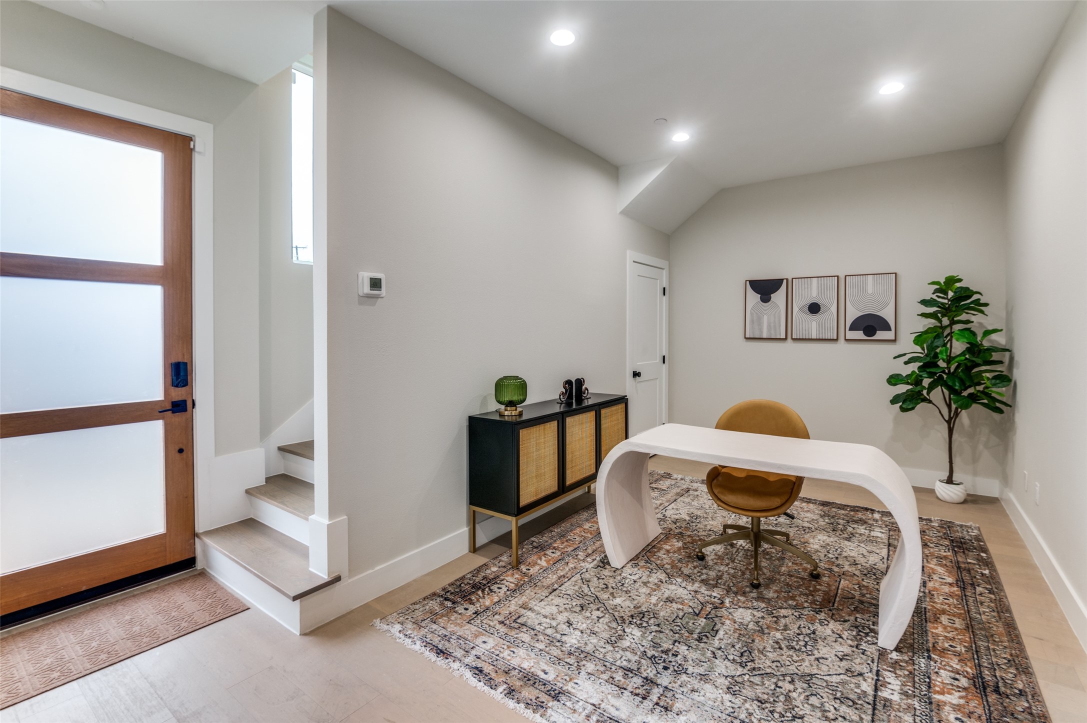 145 N Henderson Avenue 104