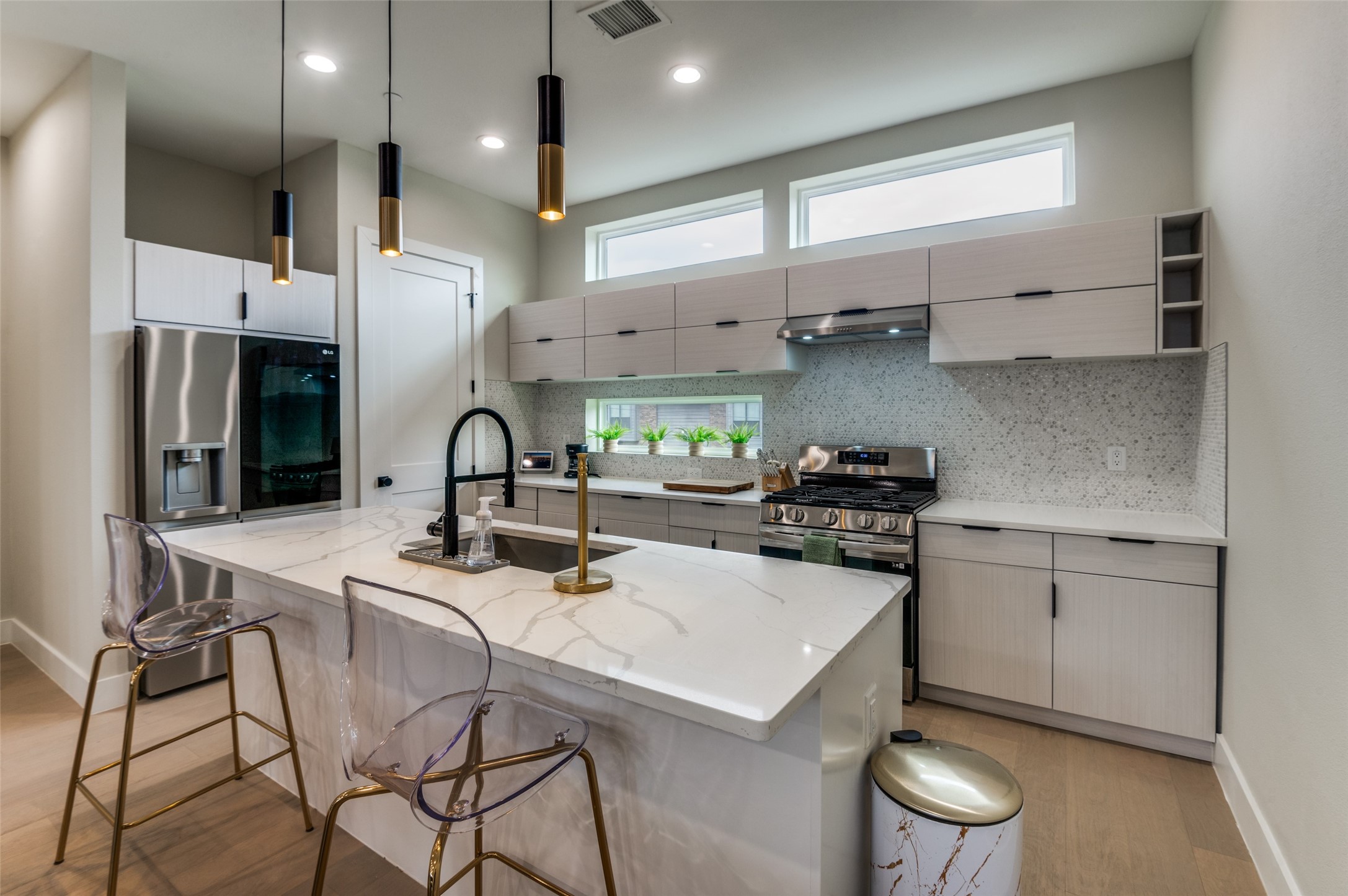 145 N Henderson Avenue 104