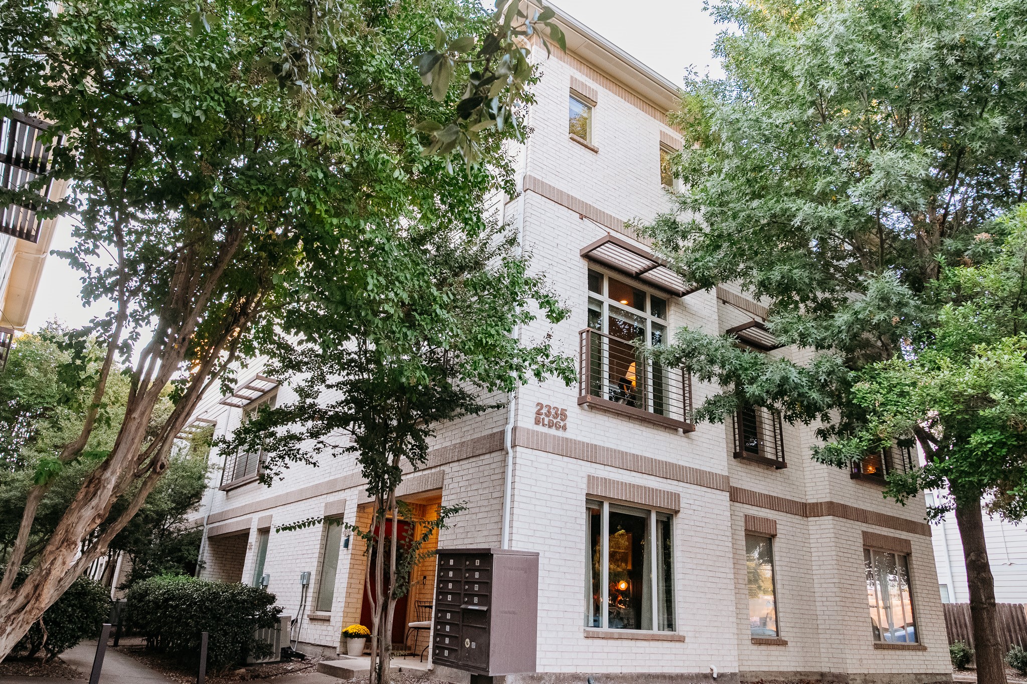 2335 Stutz Drive 49