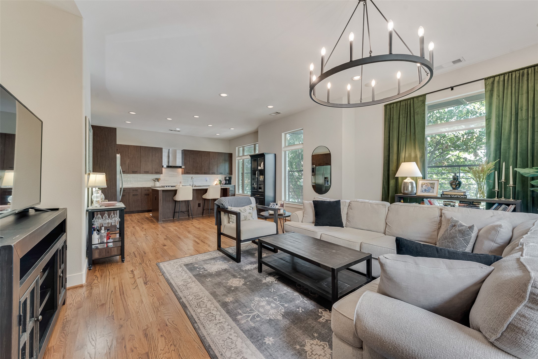 2335 Stutz Drive 49