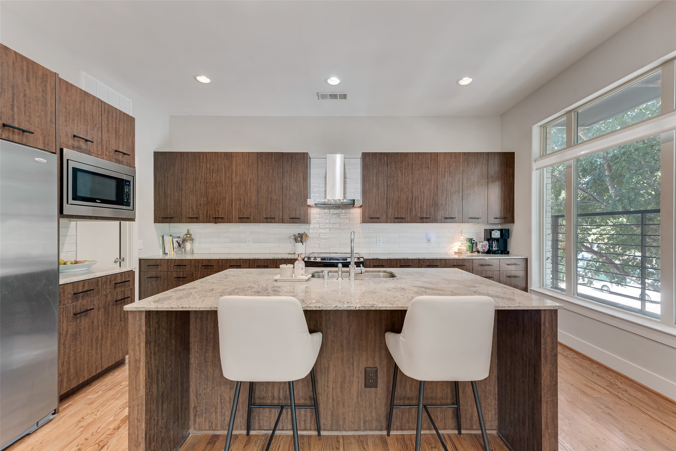 2335 Stutz Drive 49