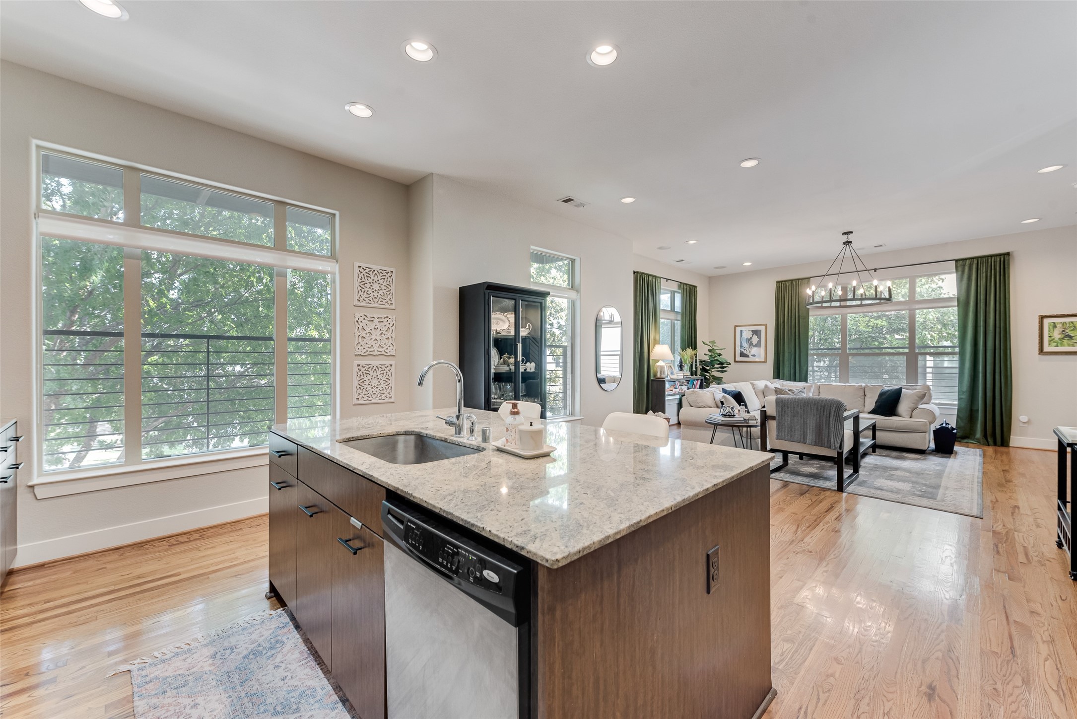 2335 Stutz Drive 49